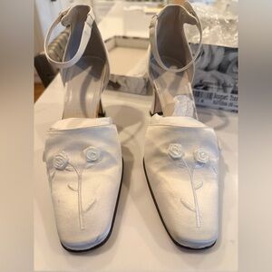 Kenneth Cole Ivory Embroidered Satin Wedding Heels